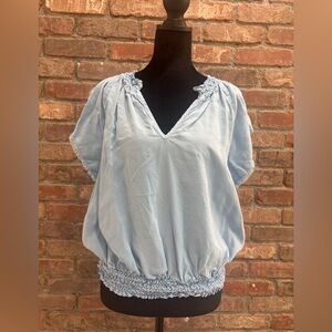 Cloth & Stone Sky Blue V-Neck Blouse with elastic neck line and waist.  Size XL